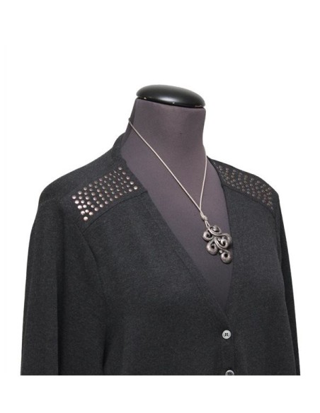 Cardigan grigio con borchie invernale