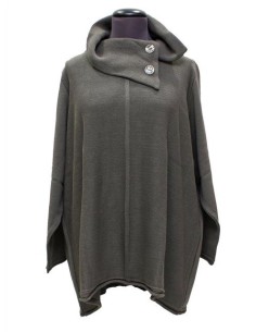 Maglia marron con collo alto