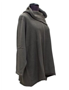 Maglia marron con collo alto 2