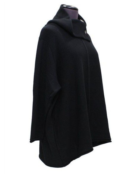 Maglia nera con collo alto